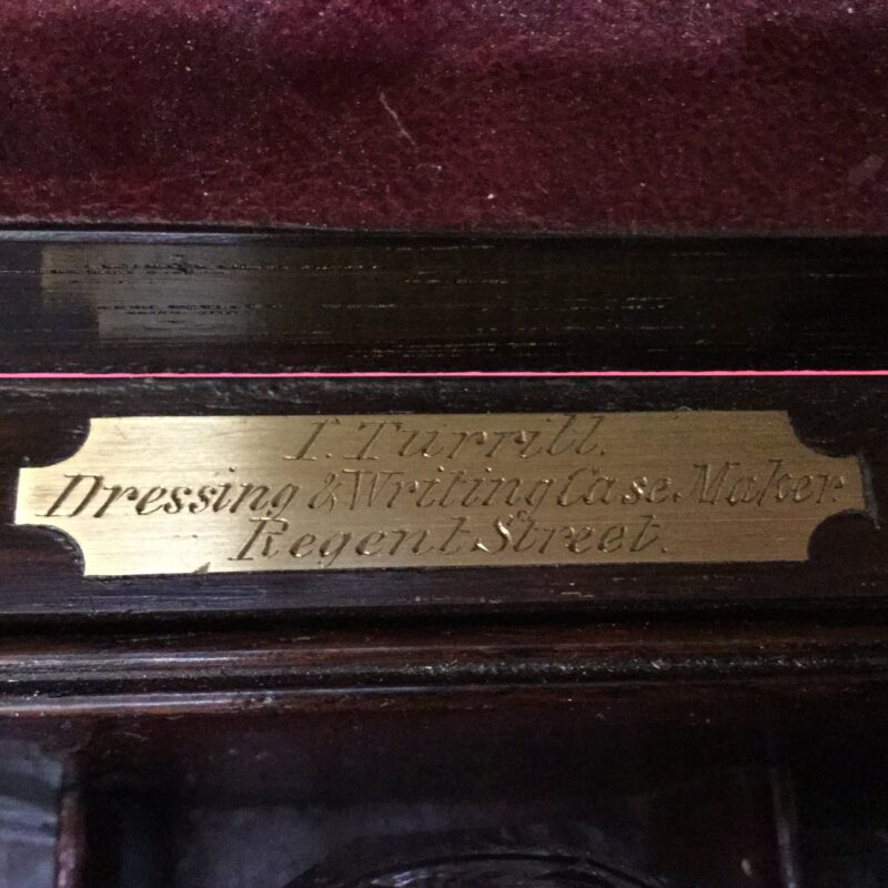 61067 19th century English rosewood travelling case brass banding c. 4