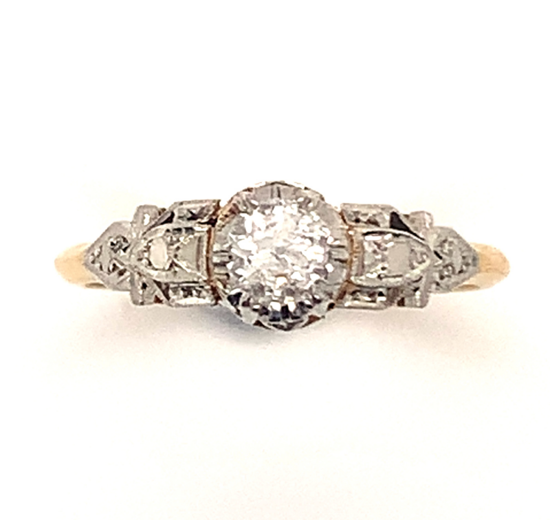 18ct Yellow Gold Solitaire Ring