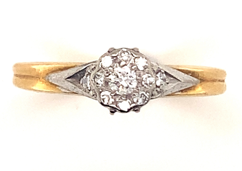 18ct Yellow Gold Diamond Cluster Ring