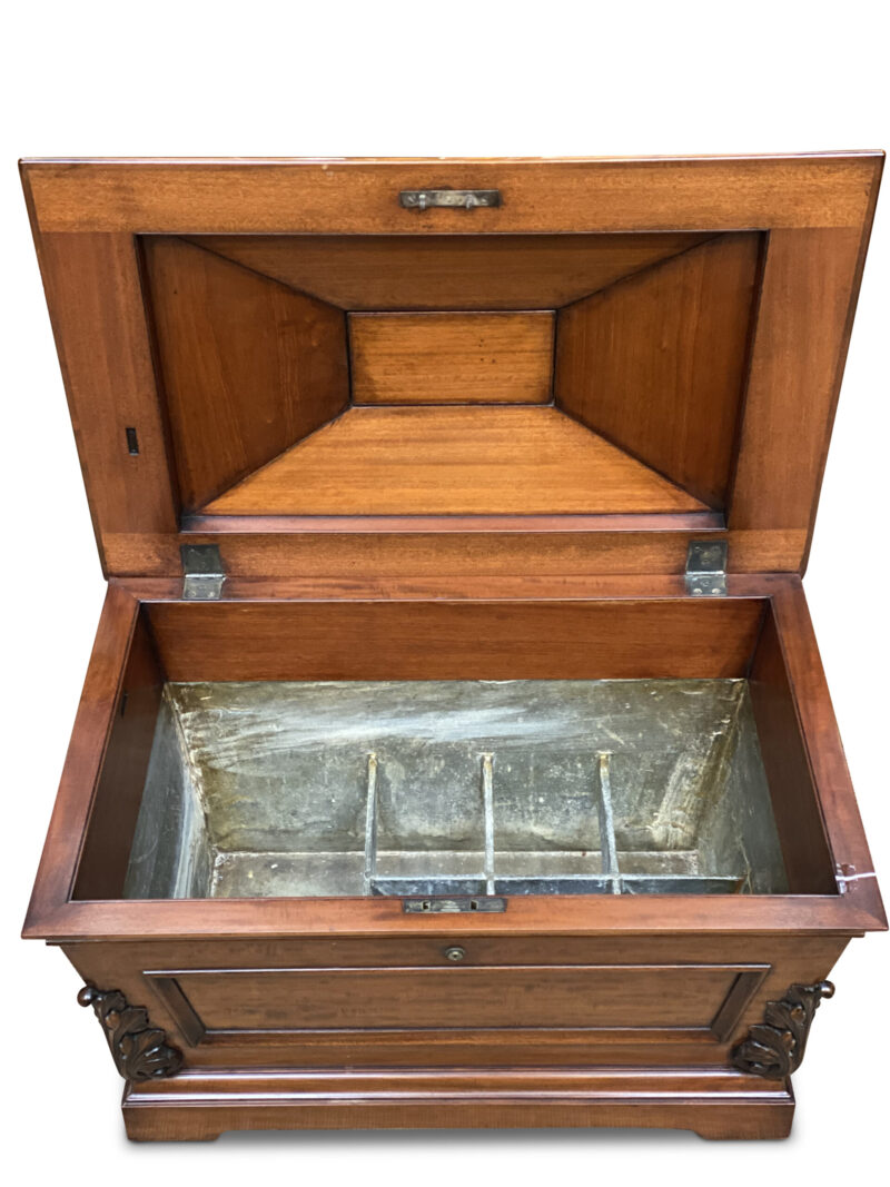 19th Century English Mahogany Cellaret, c.1860