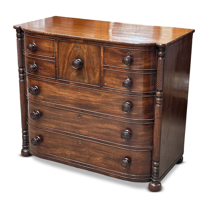 William IV bow fronted mahogany 7 drawer chest c.1850