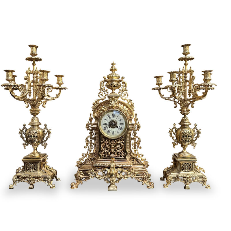 19th century French gilt garniture