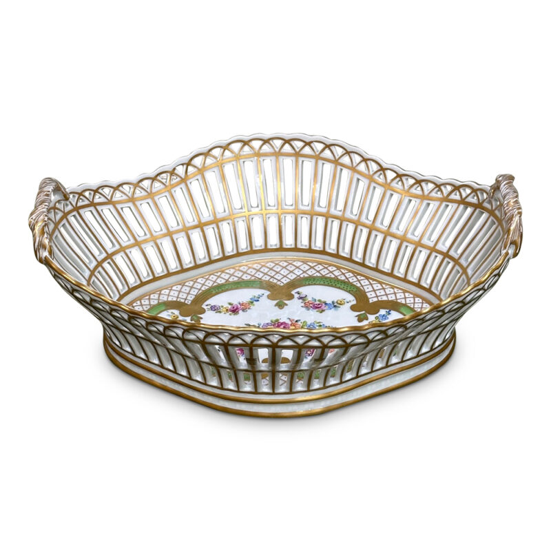 Dresden reticulated basket