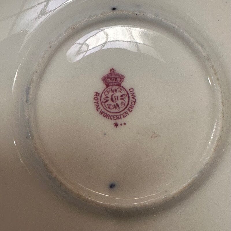 Royal Worcester blush ivory swirl vase c.1891