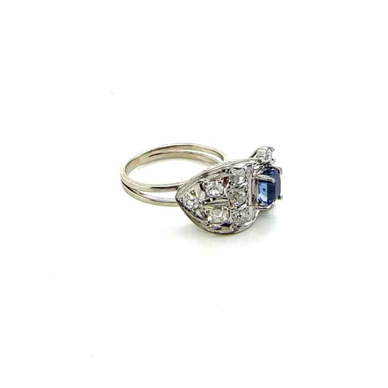 18ct gold sapphire and diamond fancy ring_1