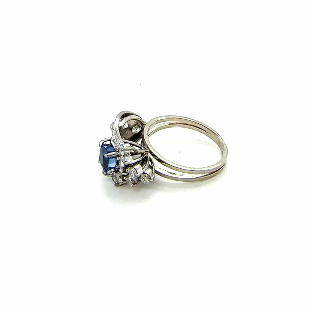 18ct gold sapphire and diamond fancy ring_1