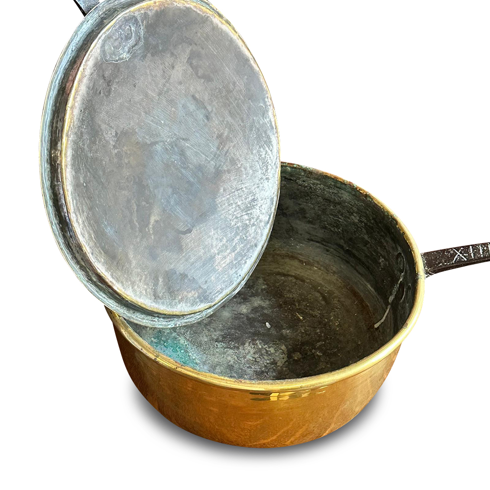 English brass saucepan and lid c.1890