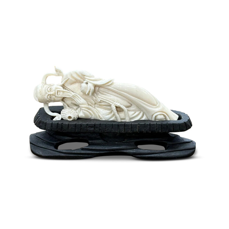 oriental ivory figure of gentleman c.1940