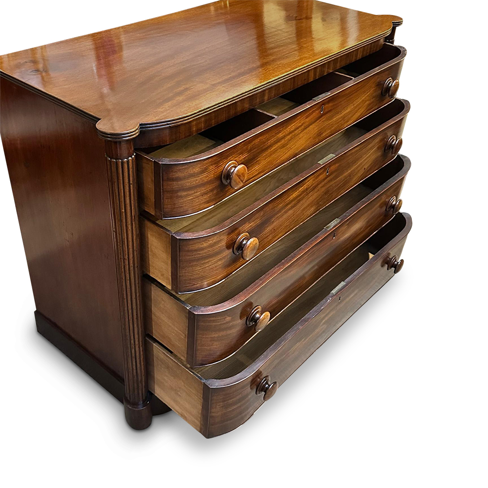 William IV mahogany bow fronted 4 drawer chest c.1835