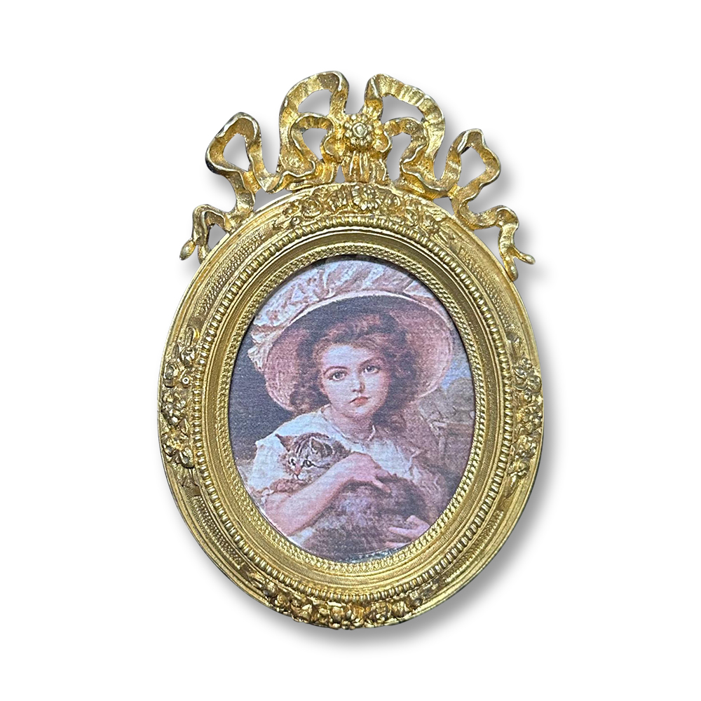 19th century French ormolu oval portrait frame c.1880