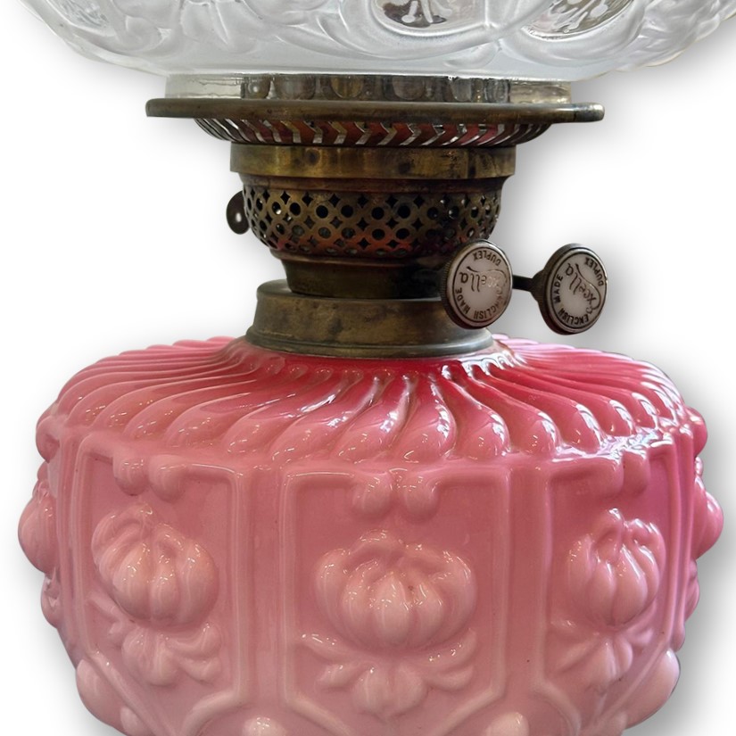 Late 19th century double burner pink banquet lamp with original frosted shade c.1890