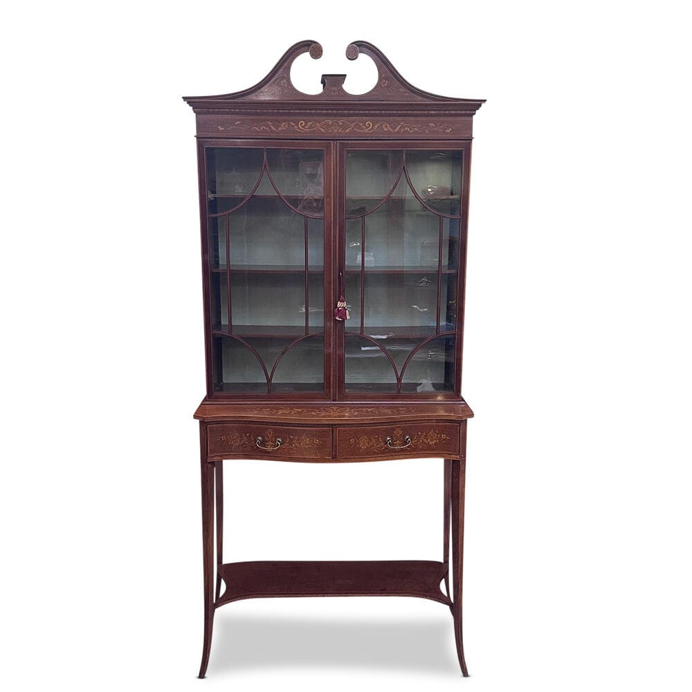 Superb English 2 door 2 drawer mahogany serpentine fronted display cabinet with fine marquetry inlays by Edwards & Roberts c.1890