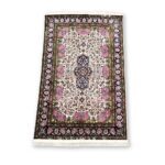 Kashmir Indian silk carpet 100 x 150cm