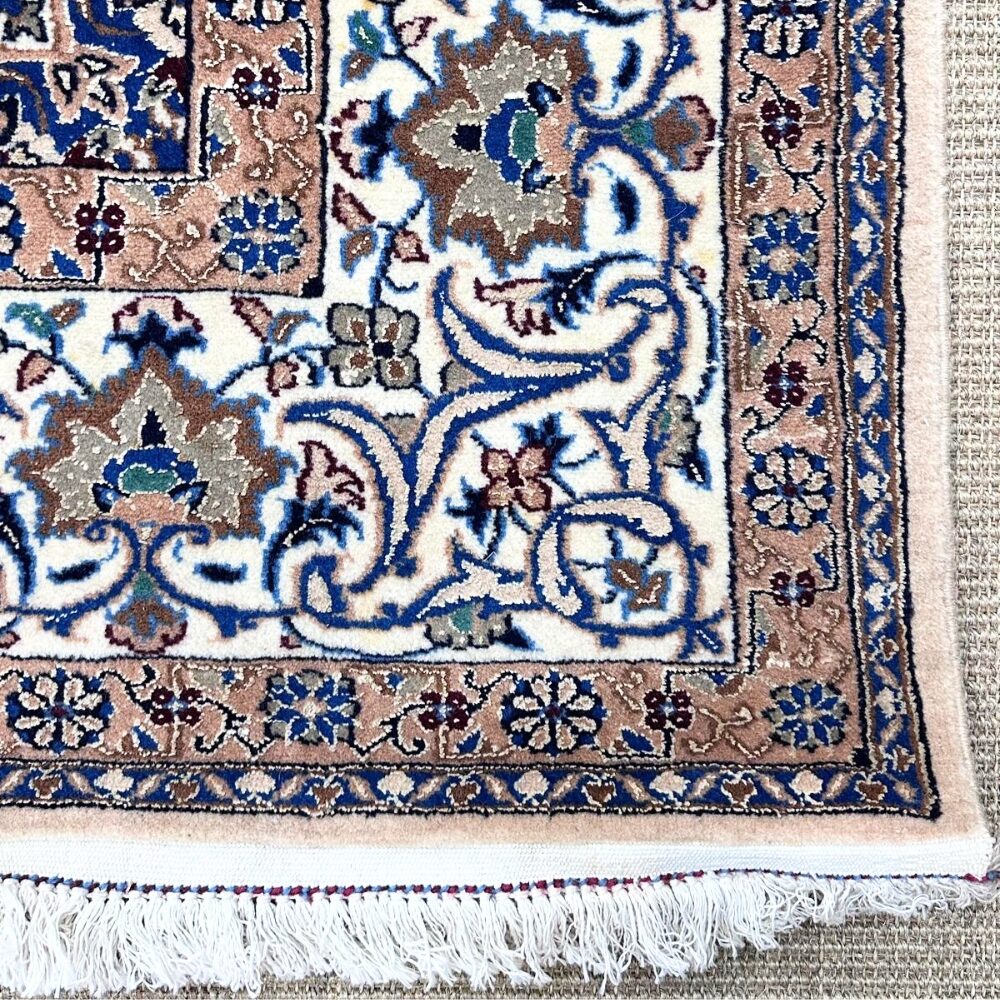 Nain Persian carpet 160 x 253cm