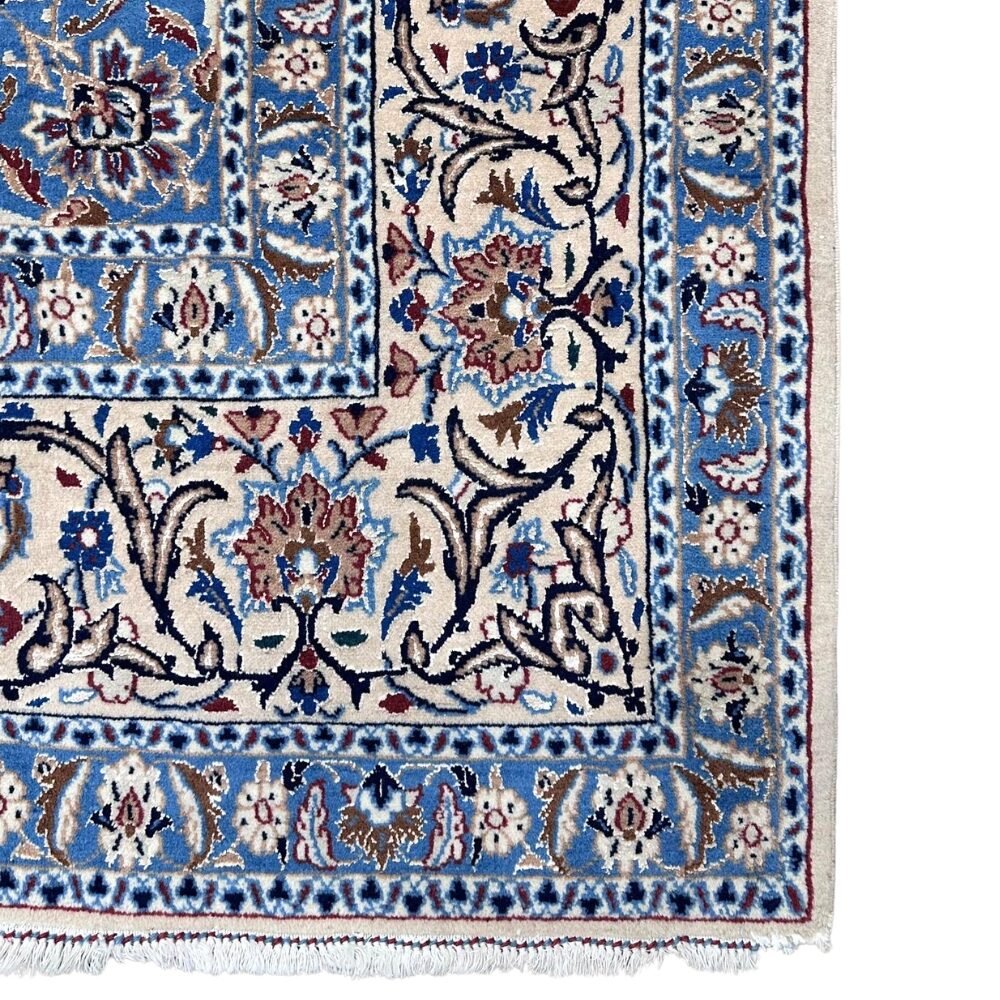 Nain Persian carpet 170 x 310cm