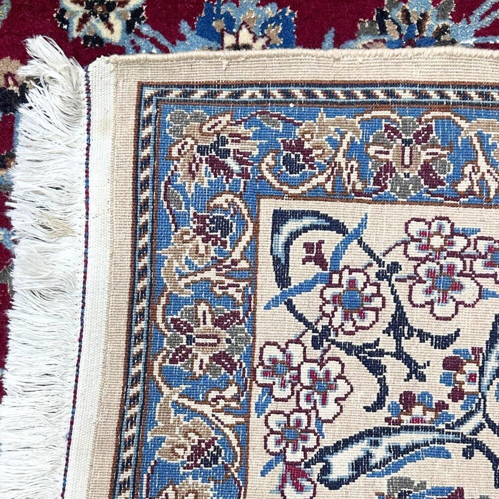 Nain Persian carpet 210 x 318cm