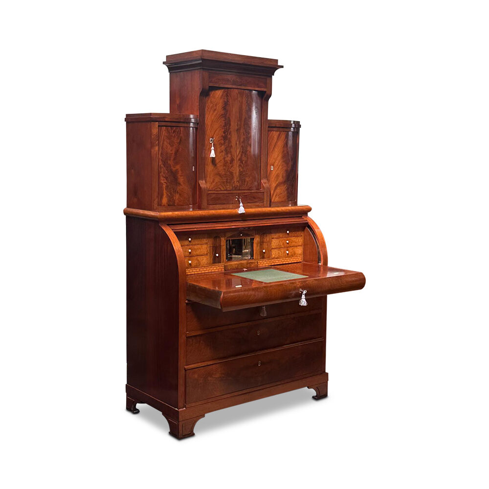 Superb quality Biedermeyer flame mahogany secretaire c.1870