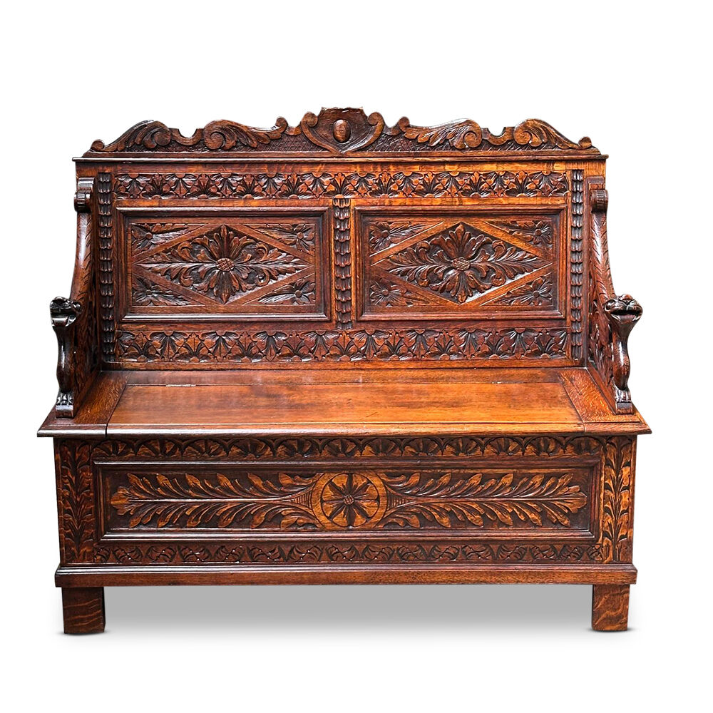 19th century beautifully carved oak settle with lift up storage c.1880
