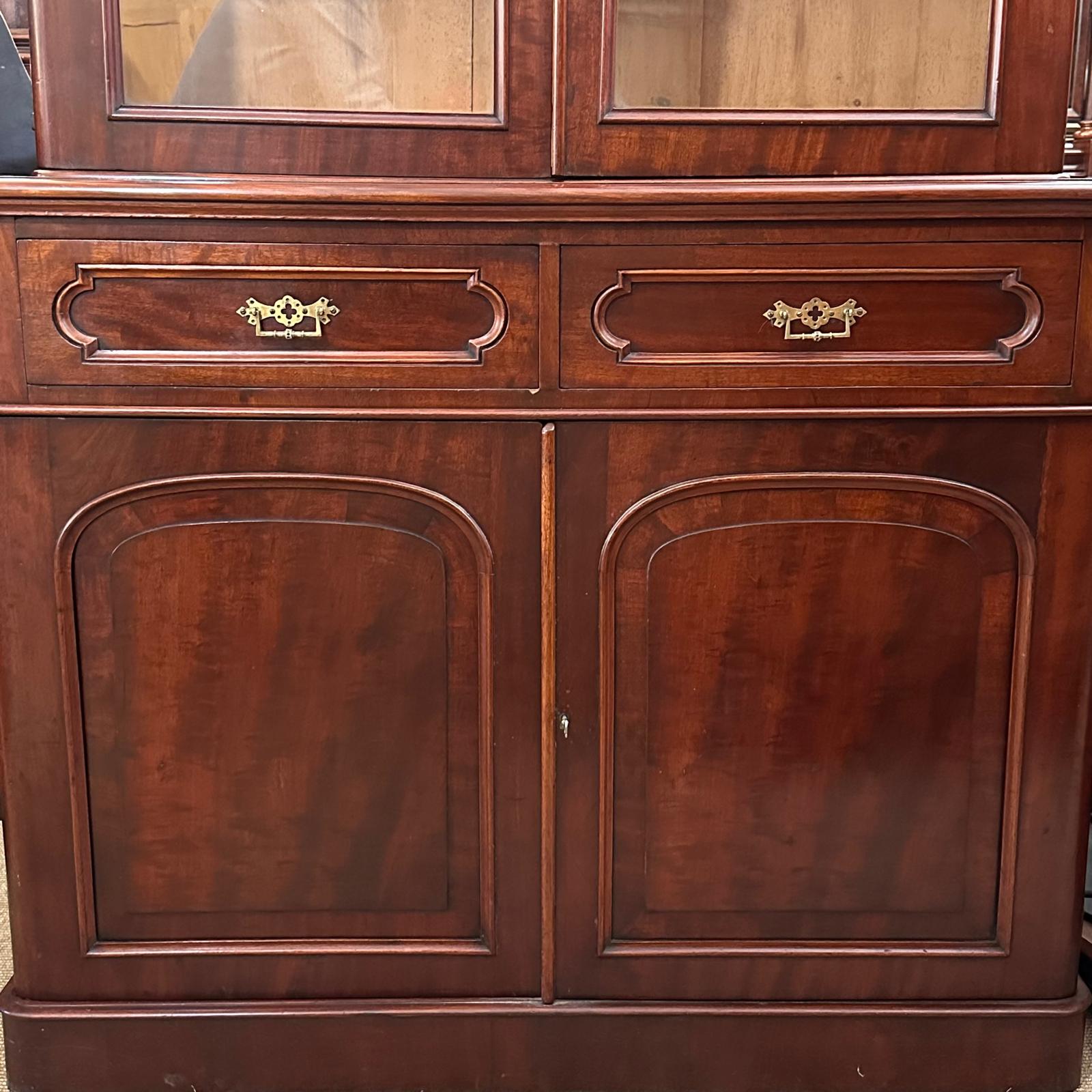 English mahogany 2 door 2 drawer bookcase with brass hardware c.1870